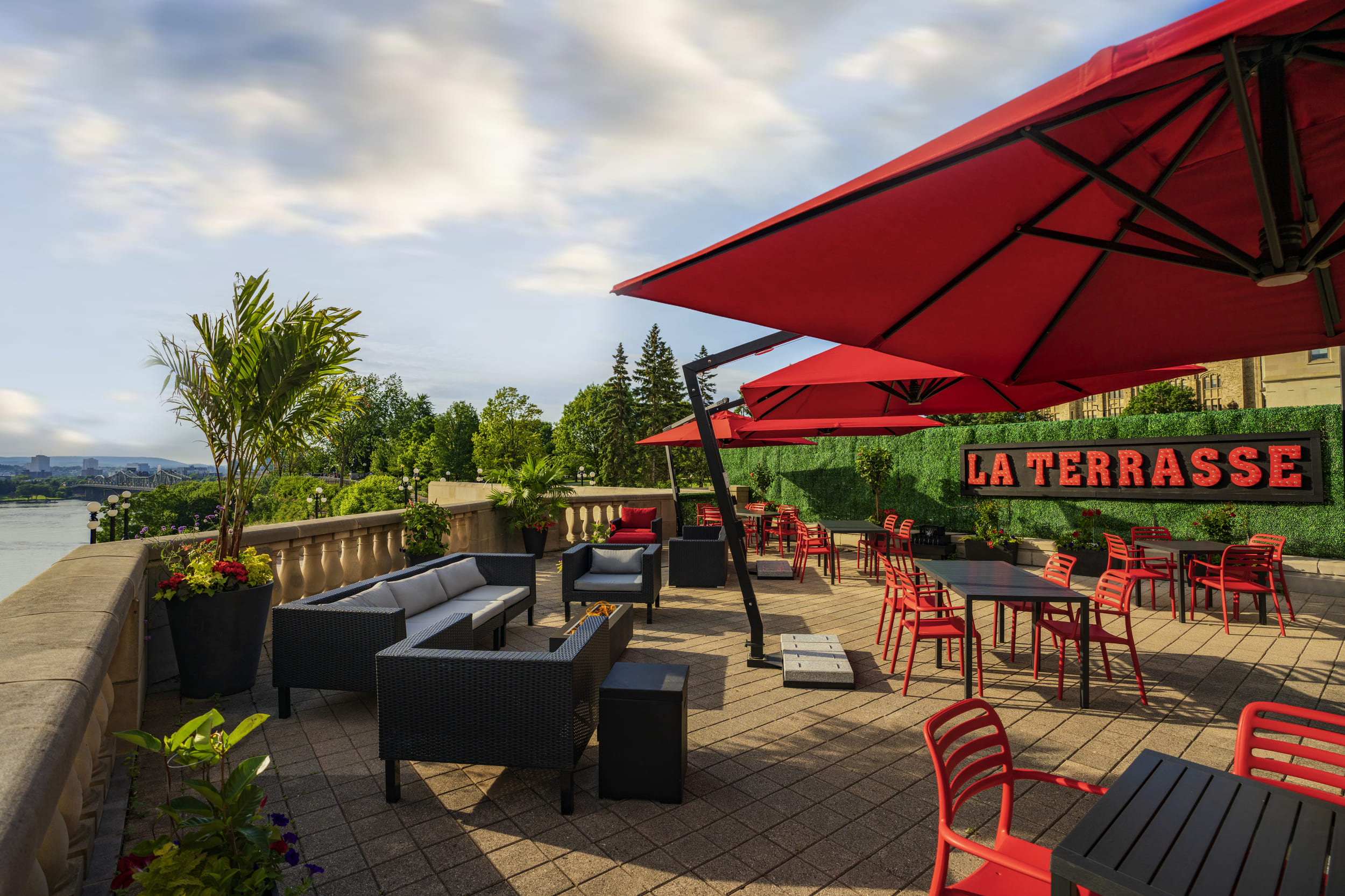 La Terrasse outdoor dining area